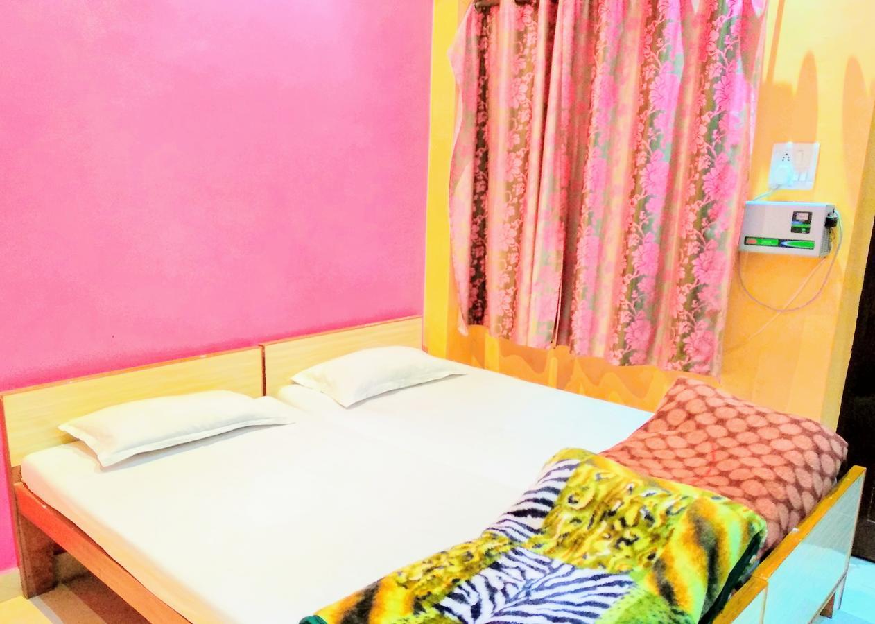 Shree Sai Paying Guest House Varanasi Bagian luar foto